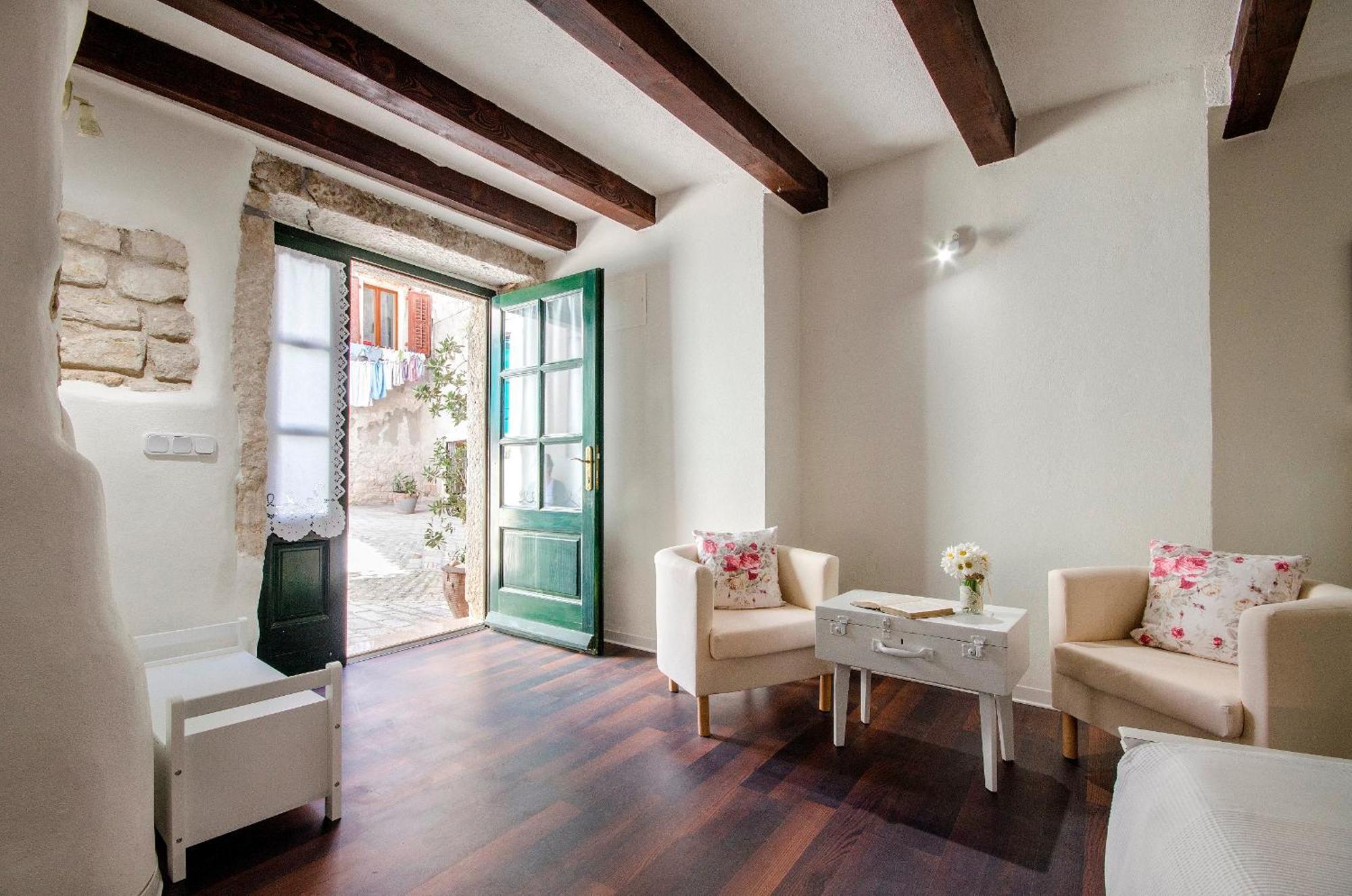 Cozy Studio Una Ровинь Экстерьер фото